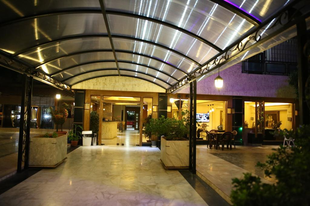 Vista Del Mar Hotel Jounieh Exteriör bild